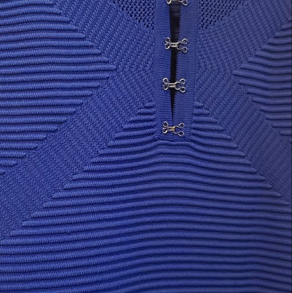 Guess | Scoop Neck Dress - Picture 5 of 11